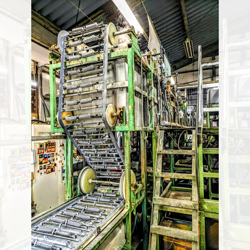 ベルト式全自動アルマイト装置1号機2