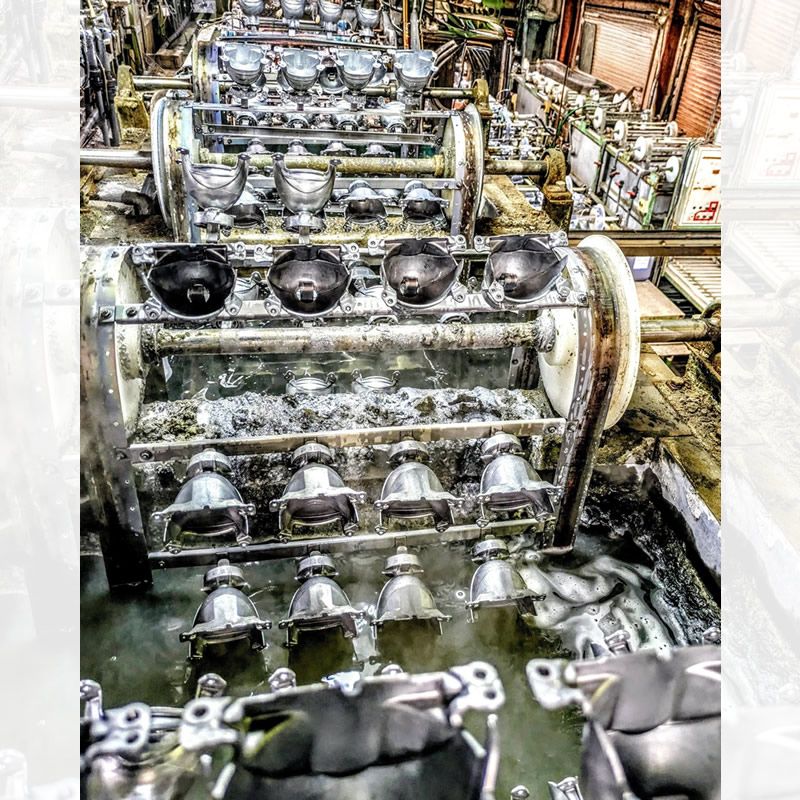 ベルト式自全動アルマイト装置2号機2